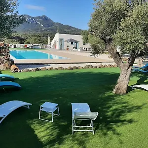  Alloggio per agriturismo Borgo Rurale Cares Italia